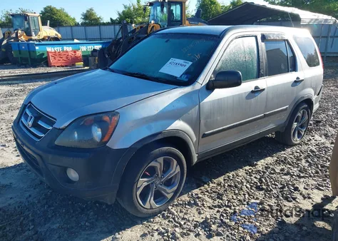 2005 Honda Cr-V Lx z USA, uszkodzony, nr VIN JHLRD68575C012203